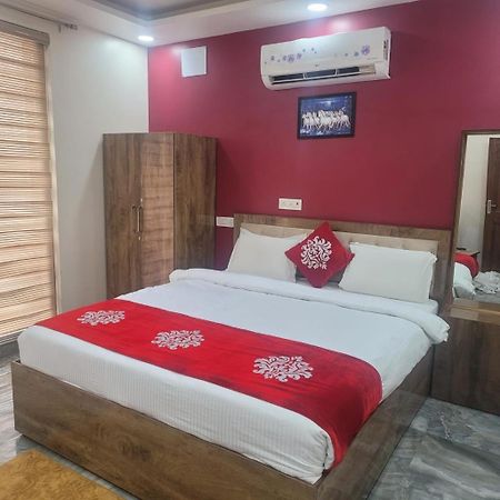 The Swiss Residency Hotell Greater Noida Exteriör bild